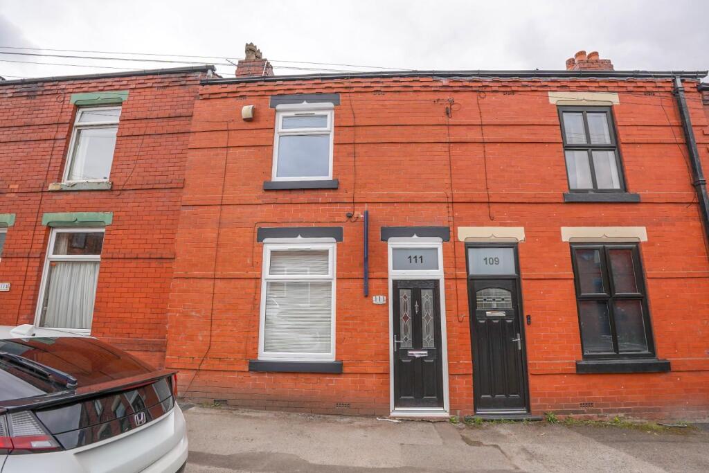 2 bed Mid Terraced House for rent in Crooke. From Sapphire Homes - Wigan