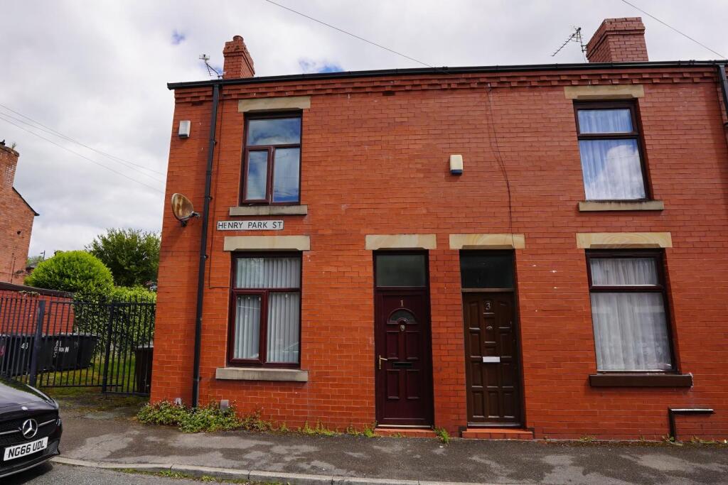 2 bed Mid Terraced House for rent in Wigan. From Sapphire Homes - Wigan