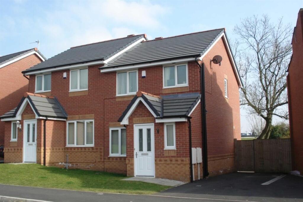 3 bed Semi Detached for rent in Hindley. From Sapphire Homes - Wigan