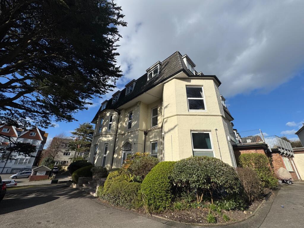 1 bed 1st Floor Flat for rent in Bournemouth. From Wren Lettings - Bournemouth