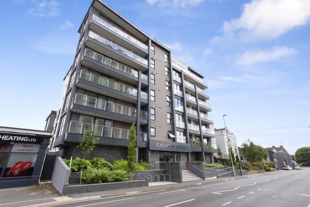 2 bed Apartment for rent in Poole. From Wren Lettings - Bournemouth