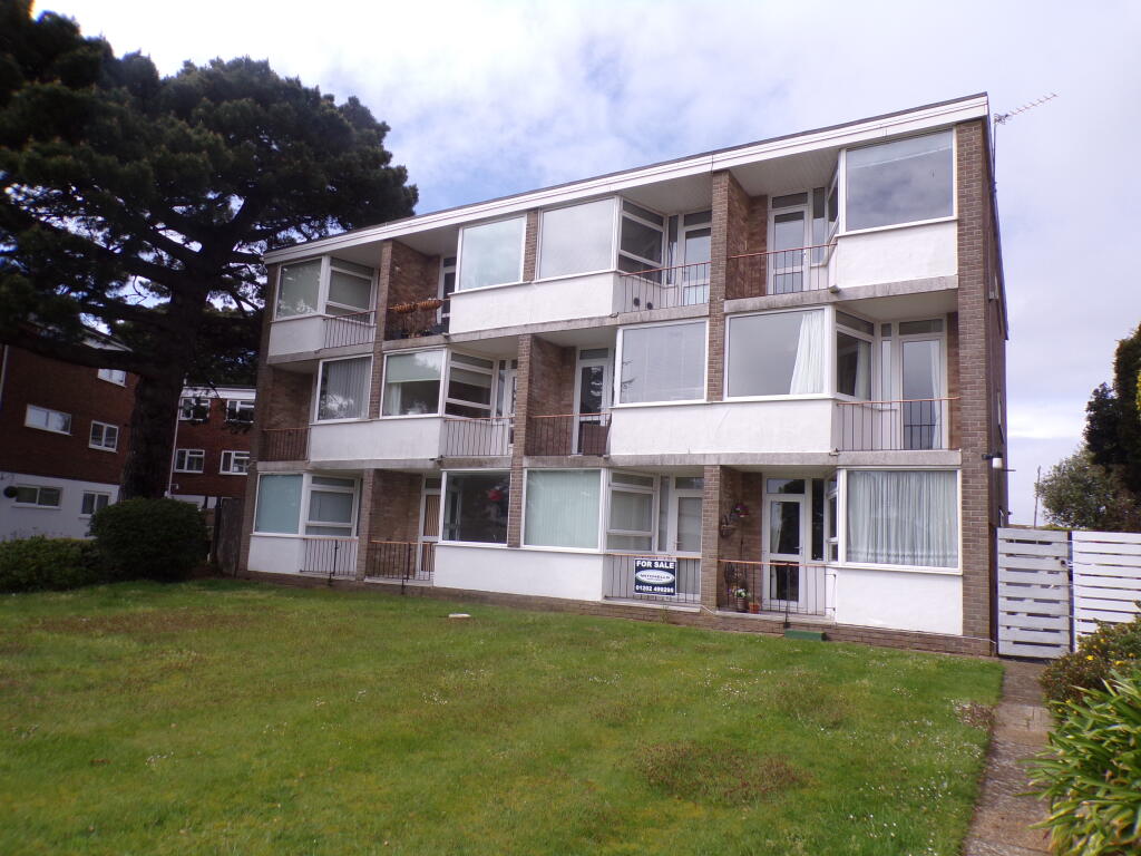 1 bed 1st Floor Flat for rent in Winkton. From Wren Lettings - Bournemouth