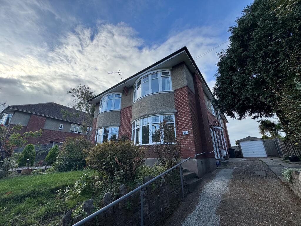 2 bed House (unspecified) for rent in Winkton. From Wren Lettings - Bournemouth