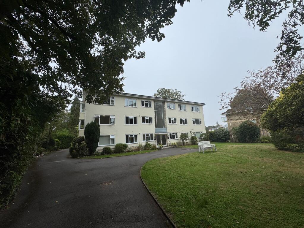 2 bed 1st Floor Flat for rent in Bournemouth. From Wren Lettings - Bournemouth