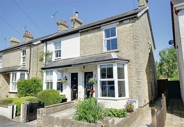 2 bed Chalet type for rent in Sawbridgeworth. From Wright & Co - Sawbridgeworth