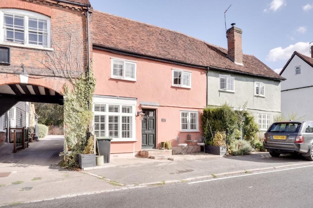 3 bed Chalet type for rent in Hatfield Broad Oak. From Wright & Co - Sawbridgeworth
