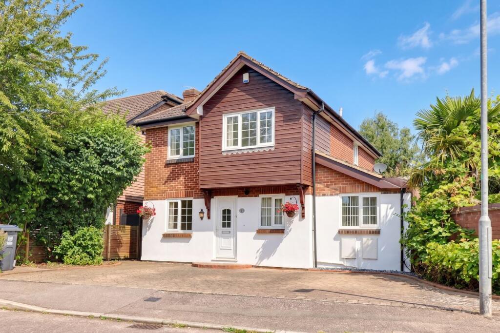 4 bed Detached for rent in Thorley Street. From Wright & Co - Sawbridgeworth