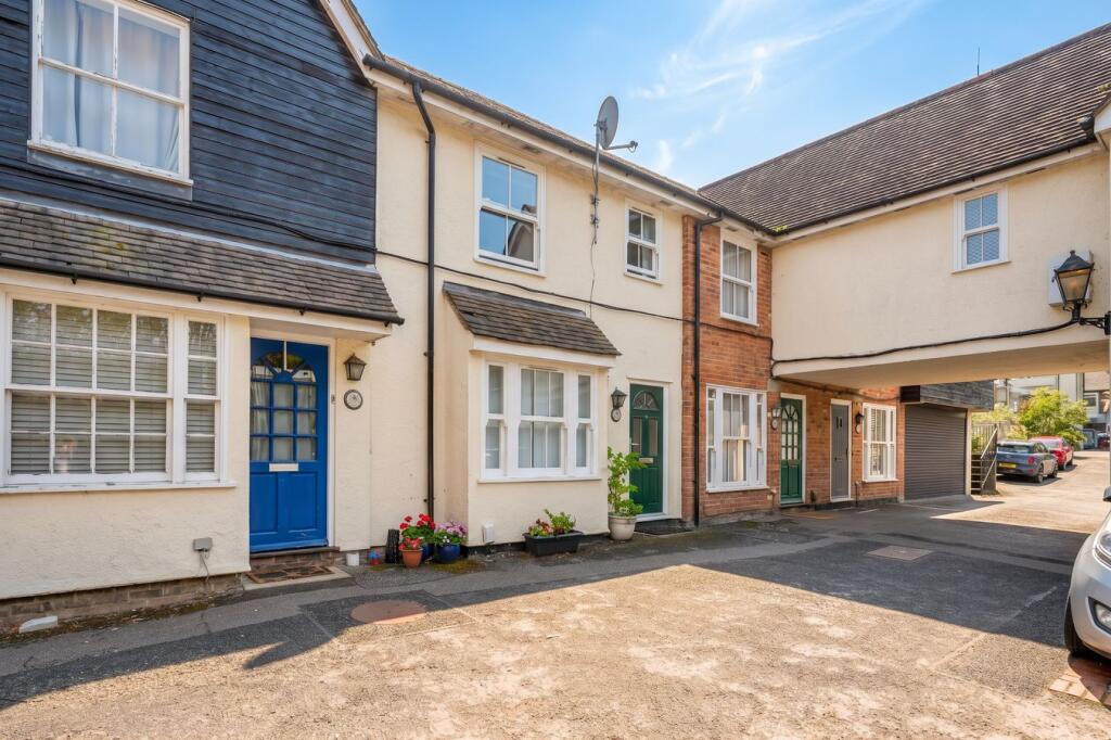 2 bed Mews for rent in Bishop's Stortford. From Wright & Co - Sawbridgeworth 2 bed Mews for rent in Bishop's Stortford. From Wright & Co - Sawbridgeworth