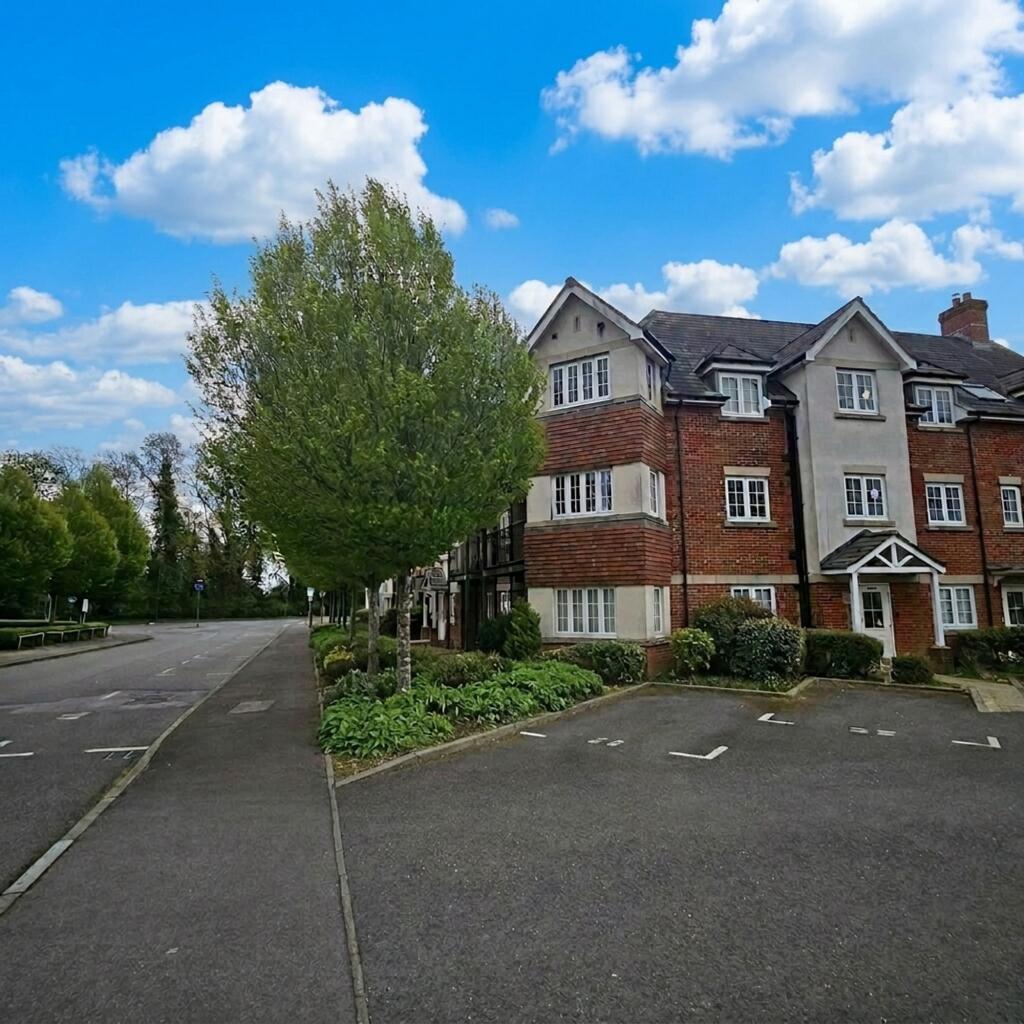 1 bed 1st Floor Flat for rent in . From Wye Residential - High Wycombe