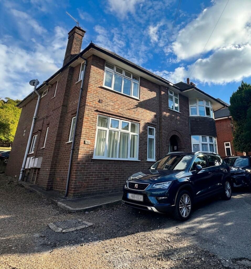 2 bed 1st Floor Flat for rent in High Wycombe. From Wye Residential - High Wycombe