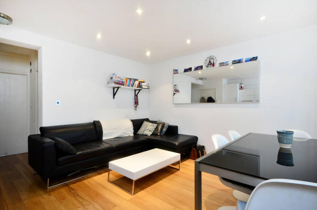 3 bed 1st Floor Flat for rent in London. From Your City Property - London 3 bed 1st Floor Flat for rent in London. From Your City Property - London