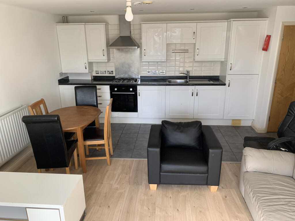 2 bed Apartment for rent in West Ham. From Your City Property - London