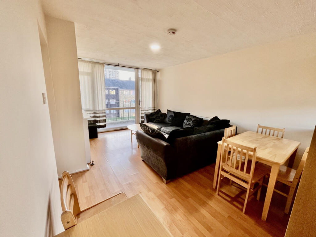3 bed 1st Floor Flat for rent in London. From Your City Property - London