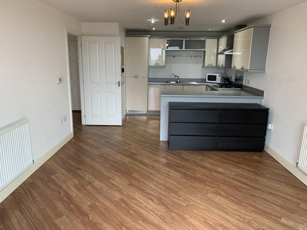 2 bed Apartment for rent in Ilford. From Your City Property - London