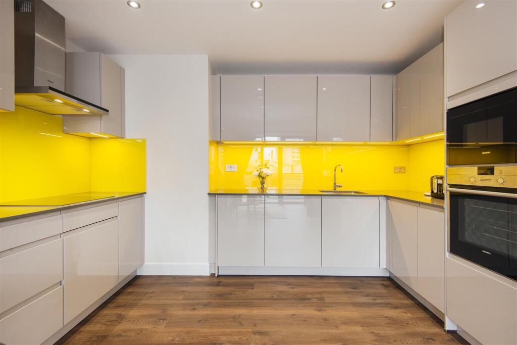 2 bed Apartment for rent in Stepney. From Foundation Estates 2 bed Apartment for rent in Stepney. From Foundation Estates