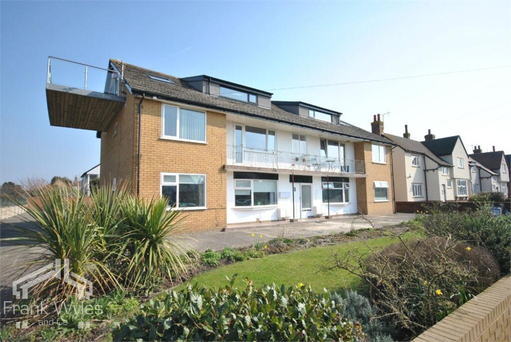 2 bed 1st Floor Flat for rent in Lytham St Anne's. From Frank Wyles and Co - Lytham Saint Annes