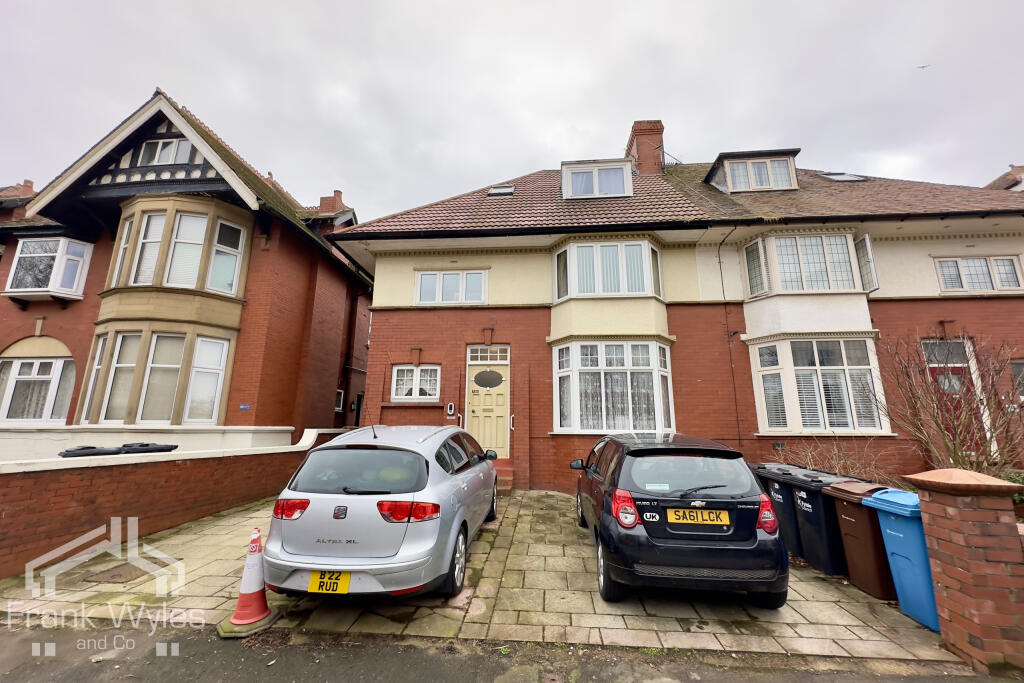 1 bed 1st Floor Flat for rent in Lytham St Anne's. From Frank Wyles and Co - Lytham Saint Annes