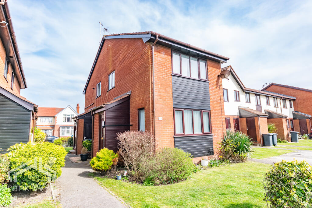 1 bed Mews for rent in Lytham St Anne's. From Frank Wyles and Co - Lytham Saint Annes 1 bed Mews for rent in Lytham St Anne's. From Frank Wyles and Co - Lytham Saint Annes