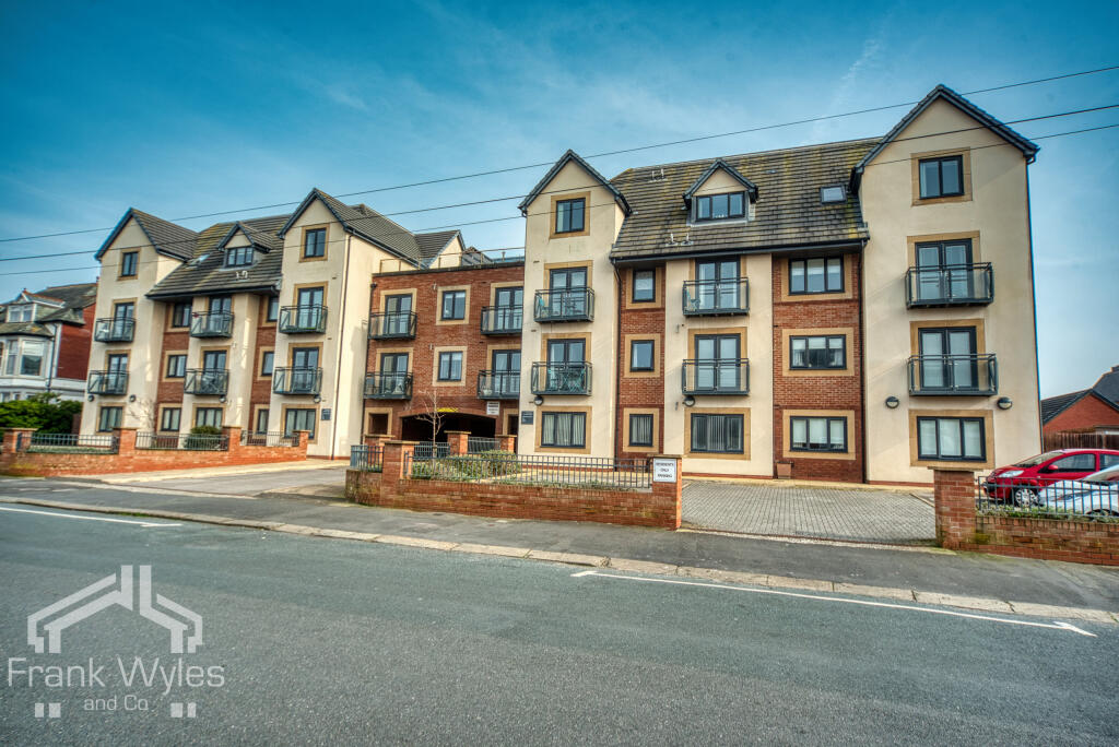 2 bed 1st Floor Flat for rent in Lytham St Anne's. From Frank Wyles and Co - Lytham Saint Annes