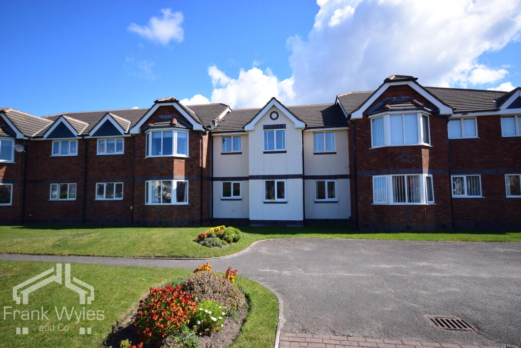 2 bed 1st Floor Flat for rent in Lytham St Anne's. From Frank Wyles and Co - Lytham Saint Annes
