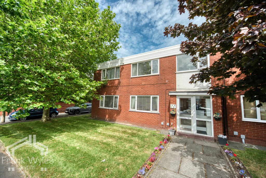 2 bed 1st Floor Flat for rent in Moss Side. From Frank Wyles and Co - Lytham Saint Annes