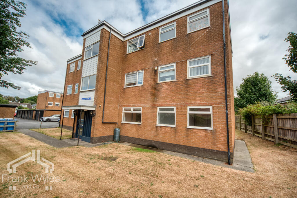 2 bed 1st Floor Flat for rent in Lytham St Anne's. From Frank Wyles and Co - Lytham Saint Annes