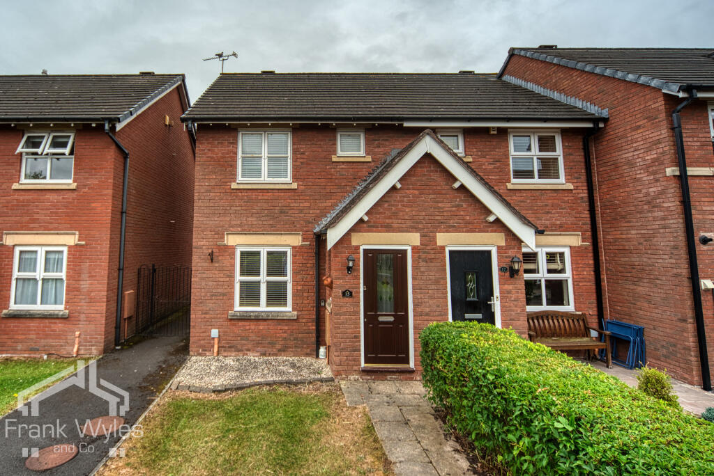 2 bed End of Terrace for rent in Moss Side. From Frank Wyles and Co - Lytham Saint Annes