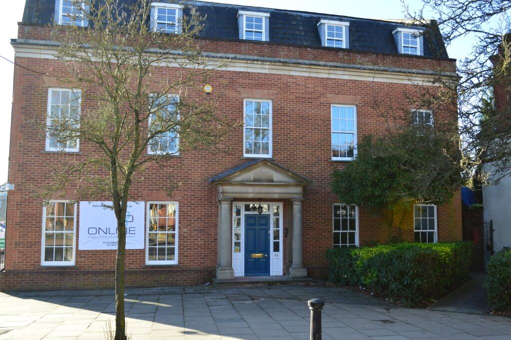 1 bed 1st Floor Flat for rent in Wokingham. From Northwood - Wokingham