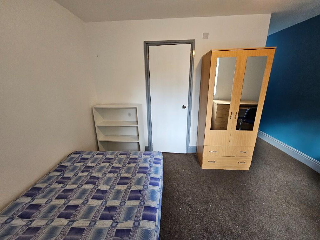 9 bed Semi Detached for rent in Birmingham. From Prestige Properties - Birmingham