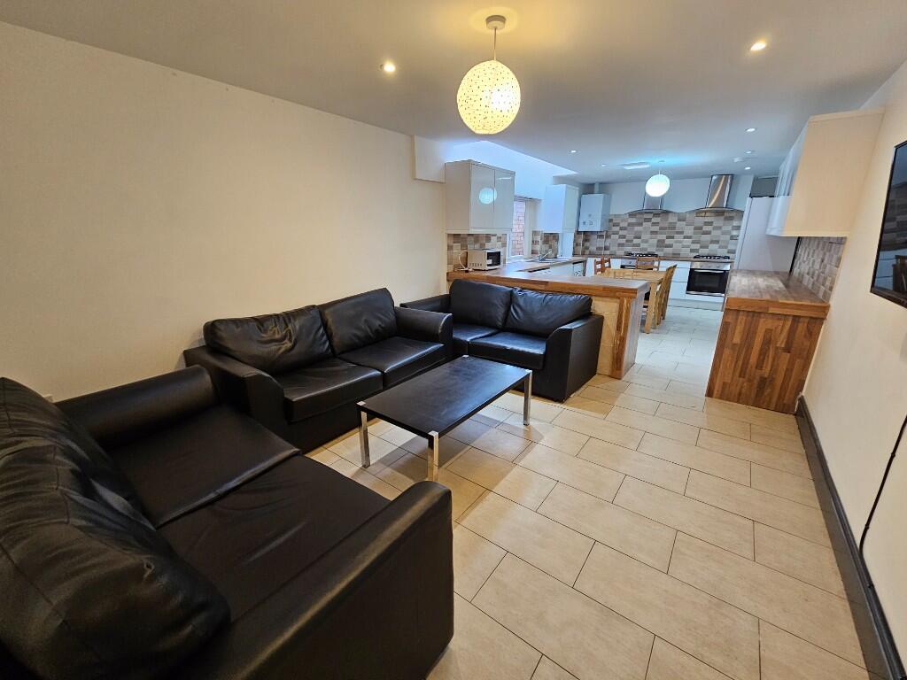 9 bed Semi Detached for rent in Birmingham. From Prestige Properties - Birmingham