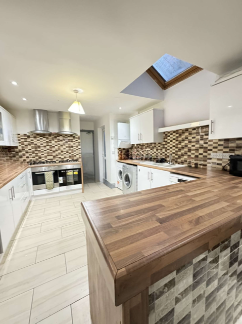 8 bed Mid Terraced House for rent in Birmingham. From Prestige Properties - Birmingham