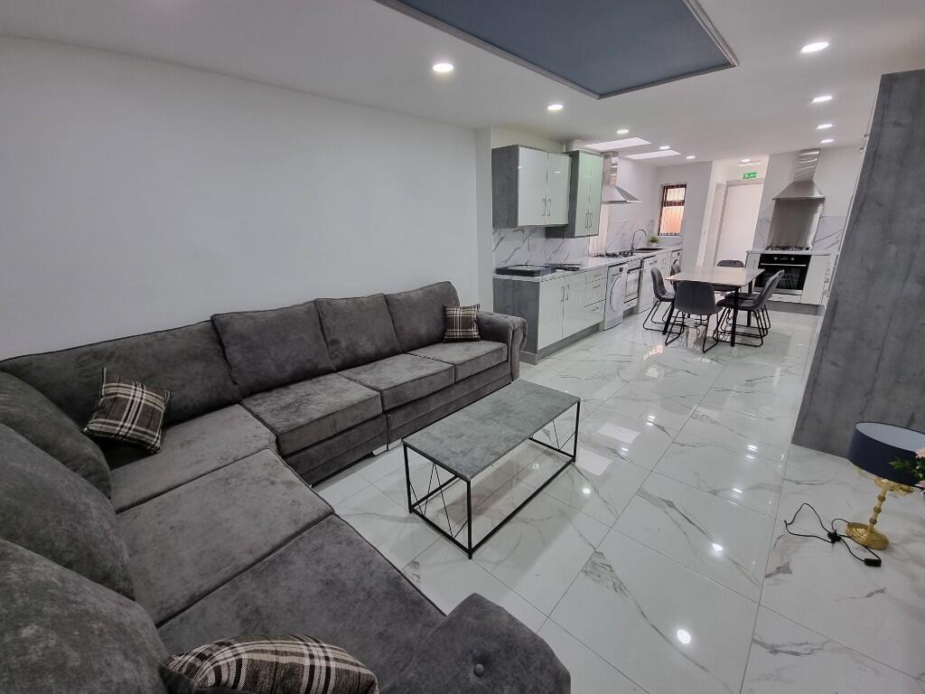 8 bed Semi Detached for rent in Birmingham. From Prestige Properties - Birmingham 8 bed Semi Detached for rent in Birmingham. From Prestige Properties - Birmingham