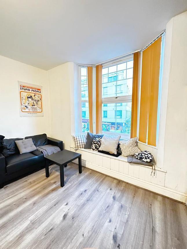 1 bed Mid Terraced House for rent in Birmingham. From Prestige Properties - Birmingham