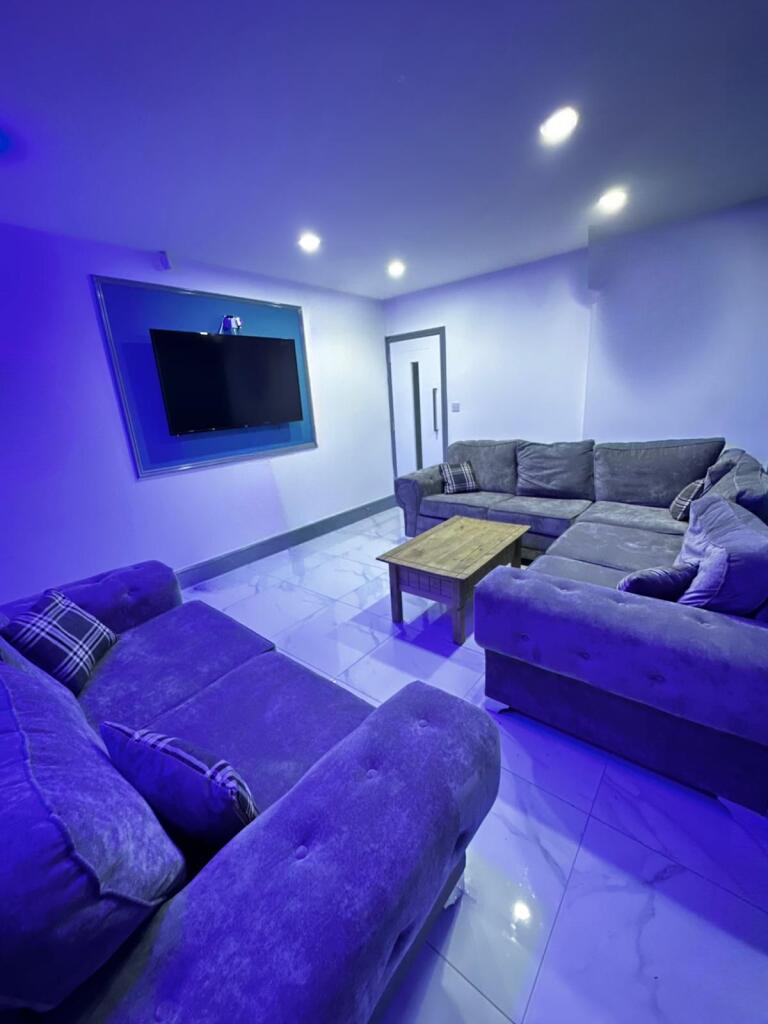 8 bed Mid Terraced House for rent in Birmingham. From Prestige Properties - Birmingham 8 bed Mid Terraced House for rent in Birmingham. From Prestige Properties - Birmingham