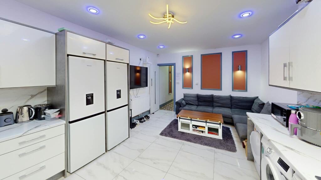 6 bed Mid Terraced House for rent in Birmingham. From Prestige Properties - Birmingham 6 bed Mid Terraced House for rent in Birmingham. From Prestige Properties - Birmingham