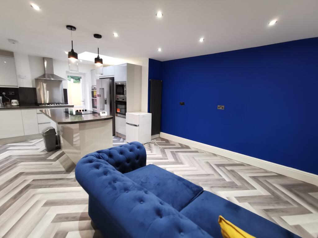 6 bed Semi Detached for rent in Birmingham. From Prestige Properties - Birmingham