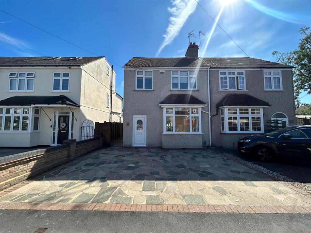 3 bed Semi Detached for rent in Hornchurch. From Alternative Property Services