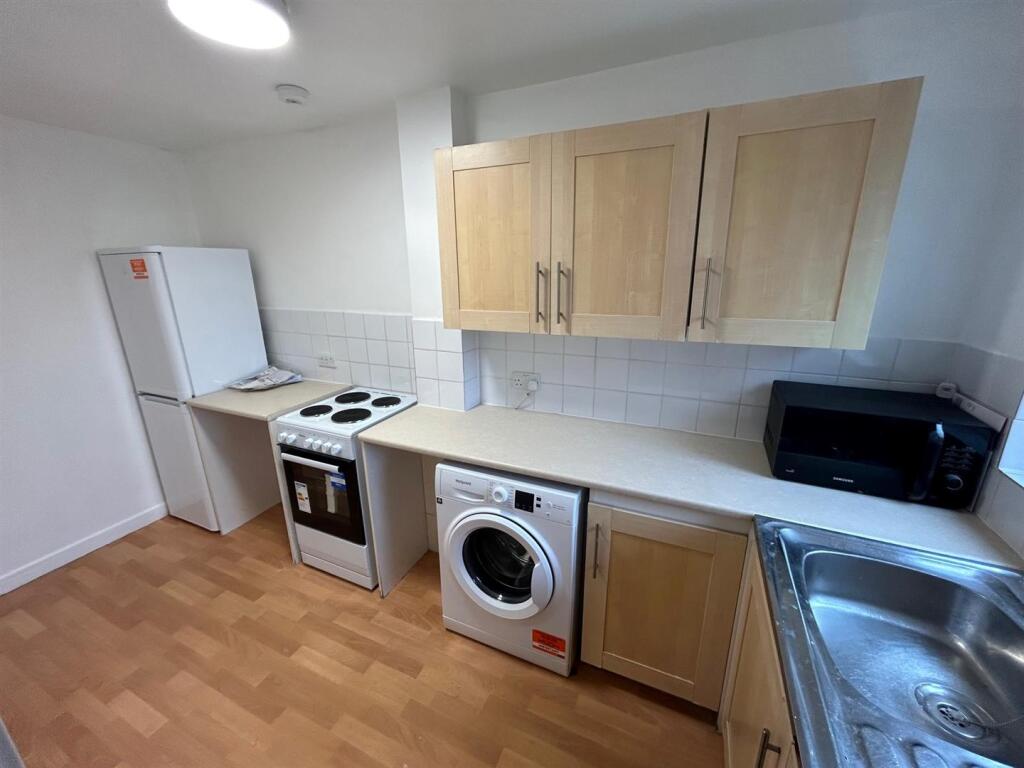 1 bed Semi Detached for rent in Hornchurch. From Alternative Property Services
