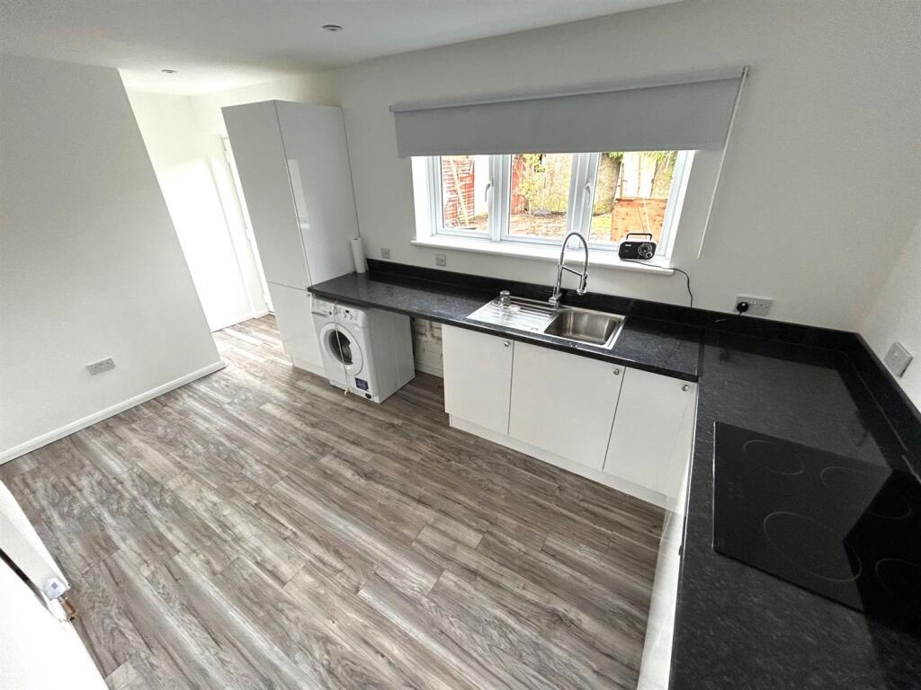 3 bed Semi Detached for rent in Romford. From Alternative Property Services