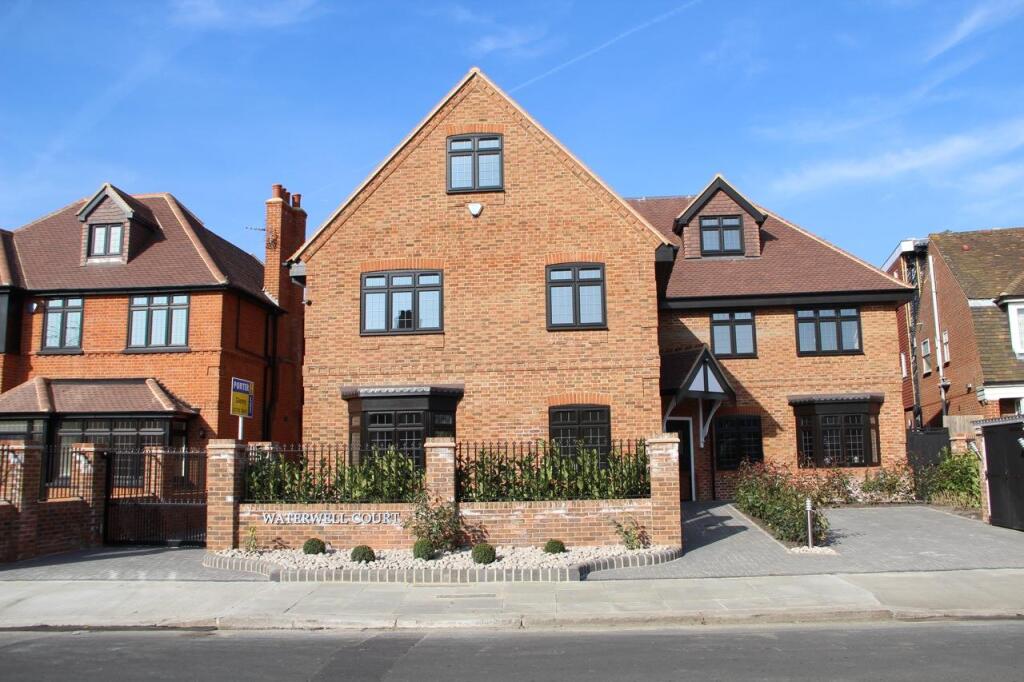 2 bed 1st Floor Flat for rent in Hornchurch. From Alternative Property Services