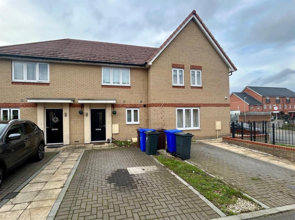 2 bed Semi Detached for rent in Grays. From Alternative Property Services 2 bed Semi Detached for rent in Grays. From Alternative Property Services