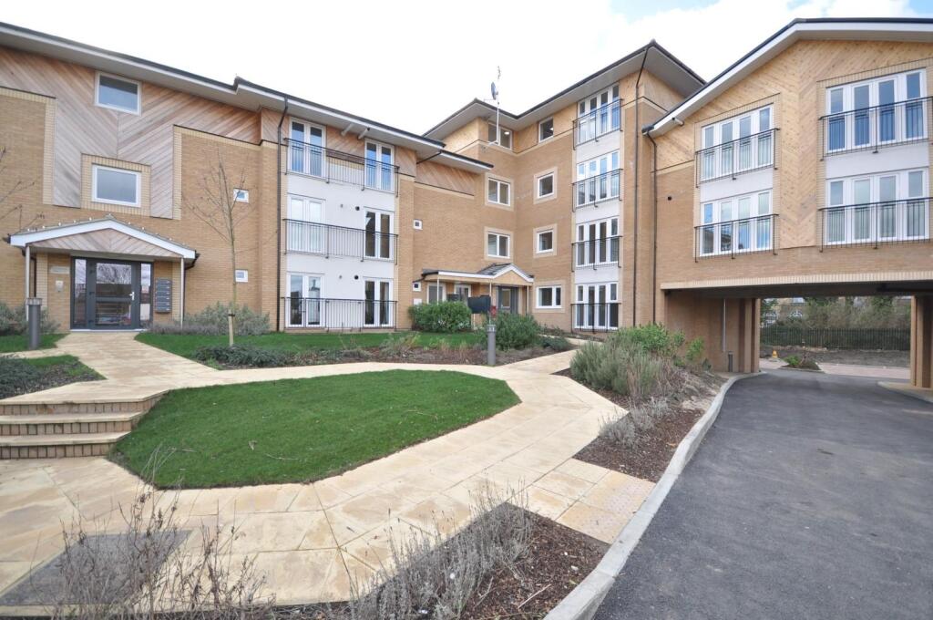 2 bed 1st Floor Flat for rent in Hornchurch. From Alternative Property Services 2 bed 1st Floor Flat for rent in Hornchurch. From Alternative Property Services