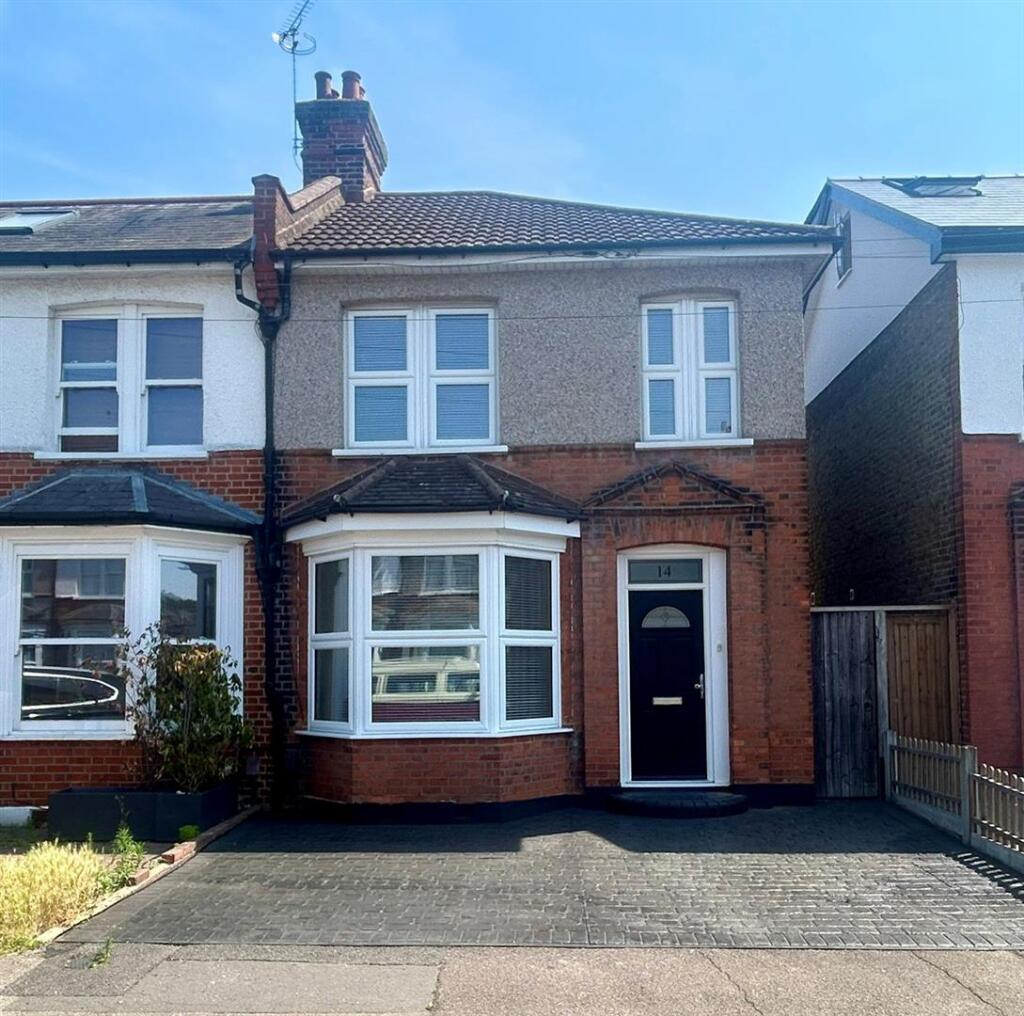 2 bed Semi Detached for rent in Upminster. From Alternative Property Services