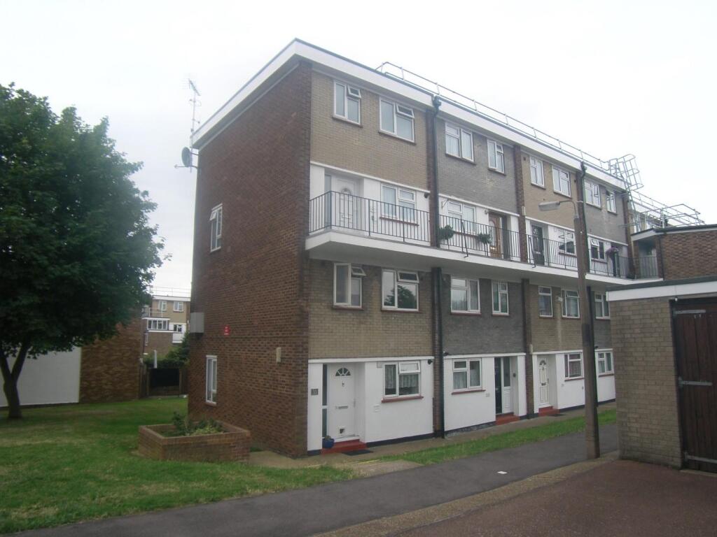 2 bed 1st Floor Flat for rent in Hornchurch. From Alternative Property Services 2 bed 1st Floor Flat for rent in Hornchurch. From Alternative Property Services