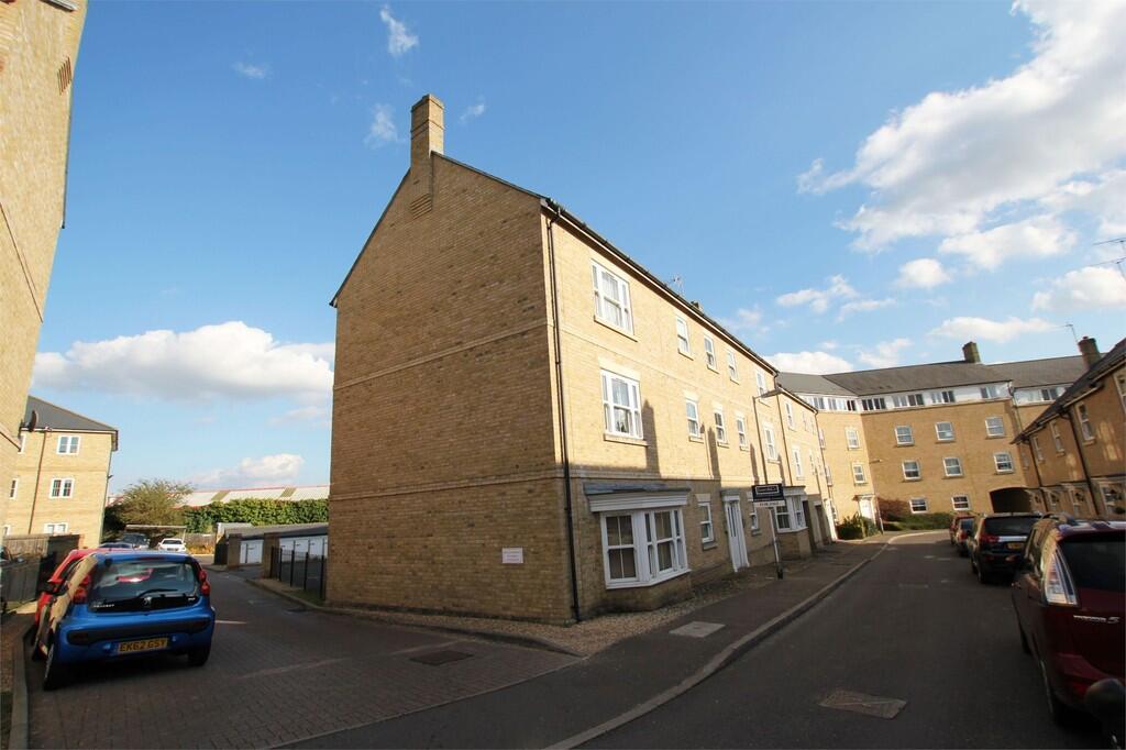 1 bed Apartment for rent in Braintree. From James & Co - Great Dunmow 1 bed Apartment for rent in Braintree. From James & Co - Great Dunmow