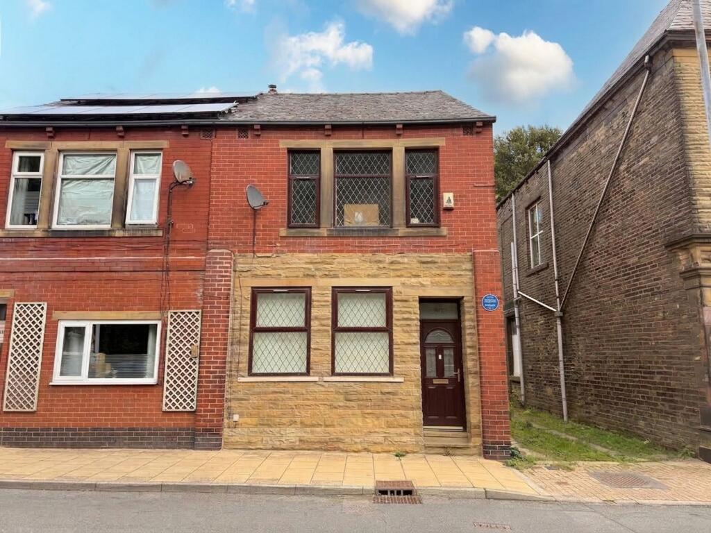 4 bed End of Terrace for rent in Todmorden. From Protheroe Property - Halifax 4 bed End of Terrace for rent in Todmorden. From Protheroe Property - Halifax