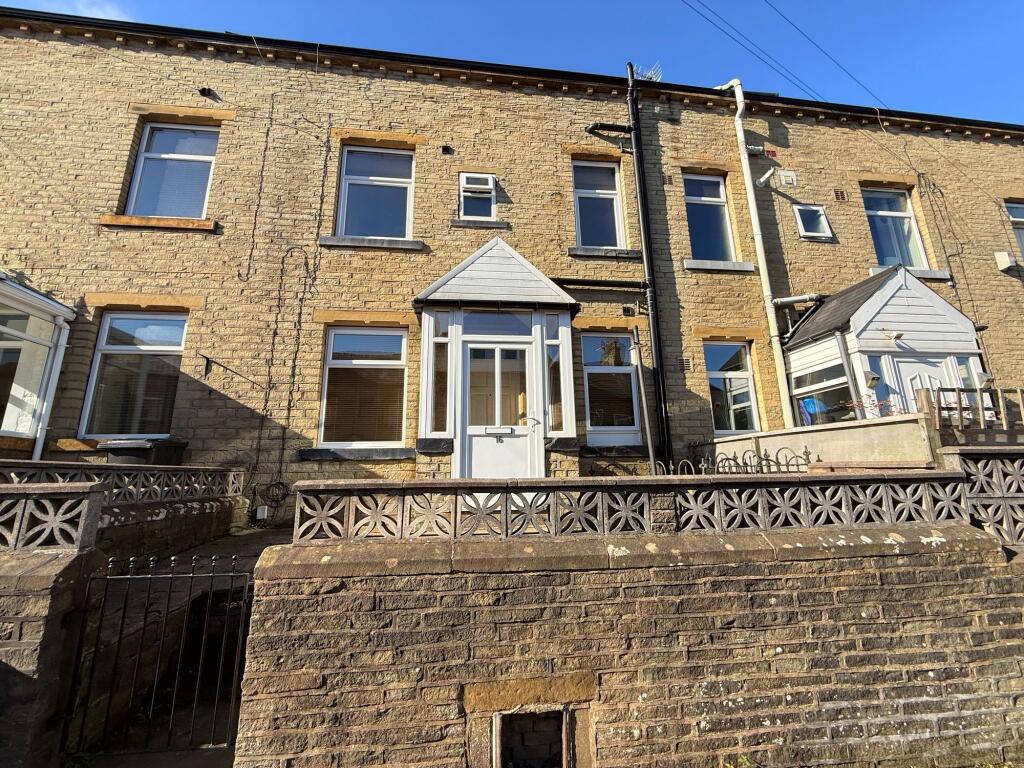 3 bed Mid Terraced House for rent in Stump Cross. From Protheroe Property - Halifax 3 bed Mid Terraced House for rent in Stump Cross. From Protheroe Property - Halifax