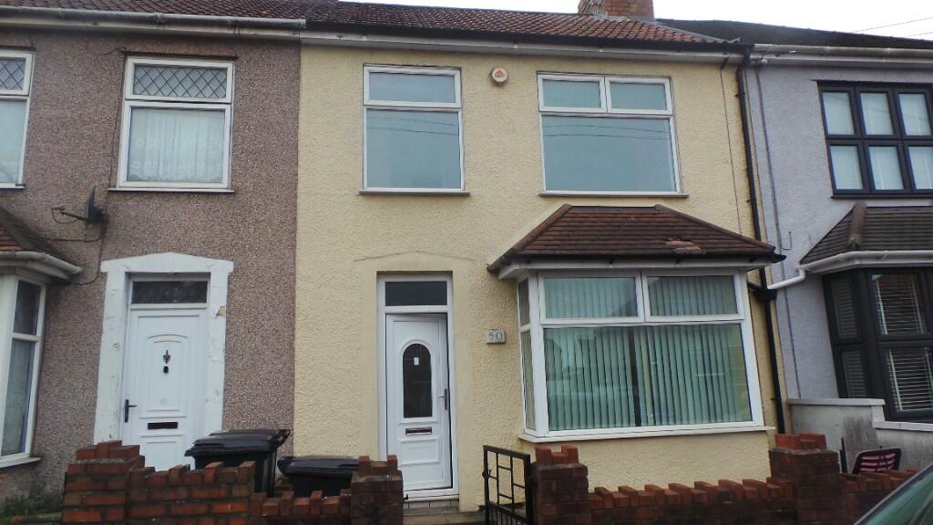 3 bed Mid Terraced House for rent in Two Mile Hill. From Murrays Residential Lettings - Brislington