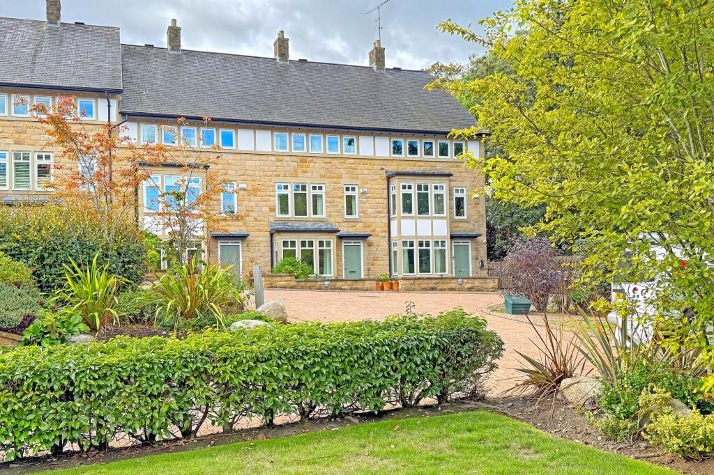 4 bed Mid Terraced House for rent in Harrogate. From Verity Frearson - Harrogate