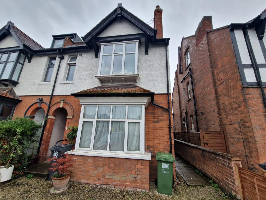 1 bed 1st Floor Flat for rent in Warwick. From Tara & Co - Leamington Spa